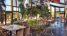 Welkomstdrankje in Center Parcs Le Bois aux Daims