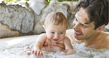 Babyzwemmen in Center Parcs Bispinger Heide