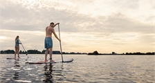 Stand Up Paddling in Center Parcs De Eemhof