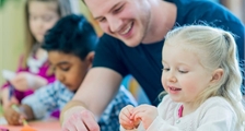 Kids Workshop: Best Friends armband in Center Parcs Park De Haan