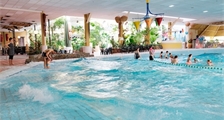 Golfslagbad in Center Parcs Limburgse Peel