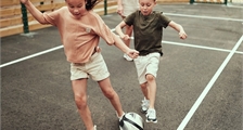 Voetbal in Center Parcs Parc Sandur