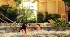 Bubbelbaden in Center Parcs Terhills Resort