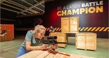 Family Laser Battle in Center Parcs Villages Nature Paris